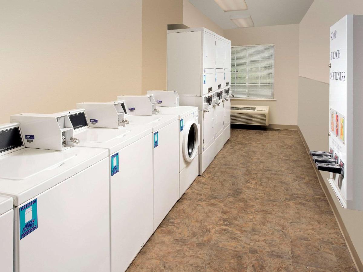 Woodspring Suites Louisville Clarksville Exteriör bild